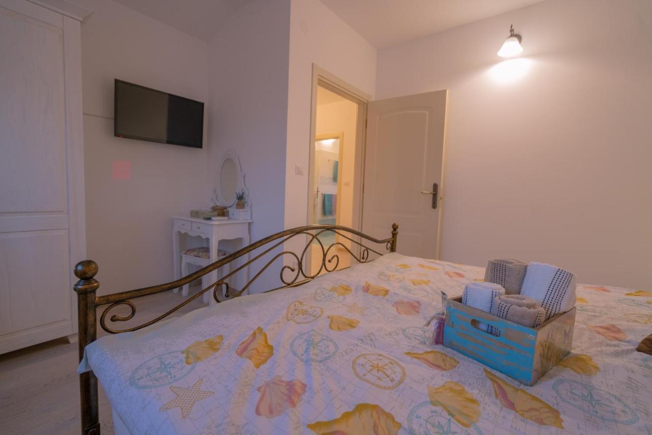 Villa Oasis Кострена Экстерьер фото