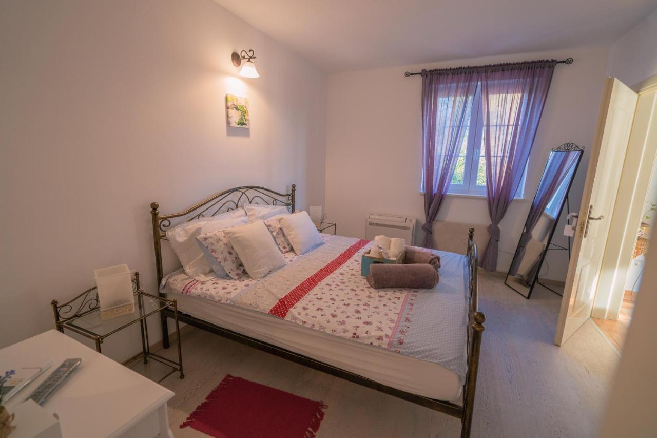 Villa Oasis Кострена Экстерьер фото